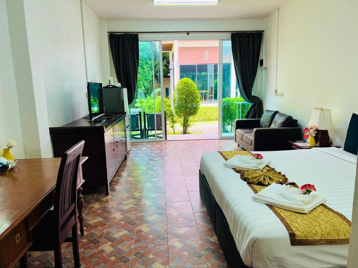 Bora Bora Villa Phuket Chalong Esterno foto
