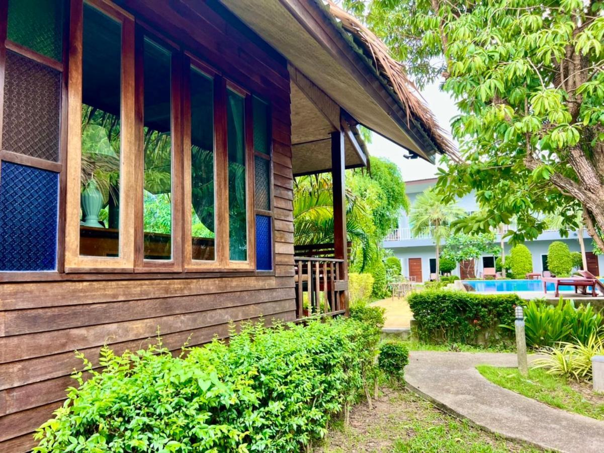 Bora Bora Villa Phuket Chalong Esterno foto