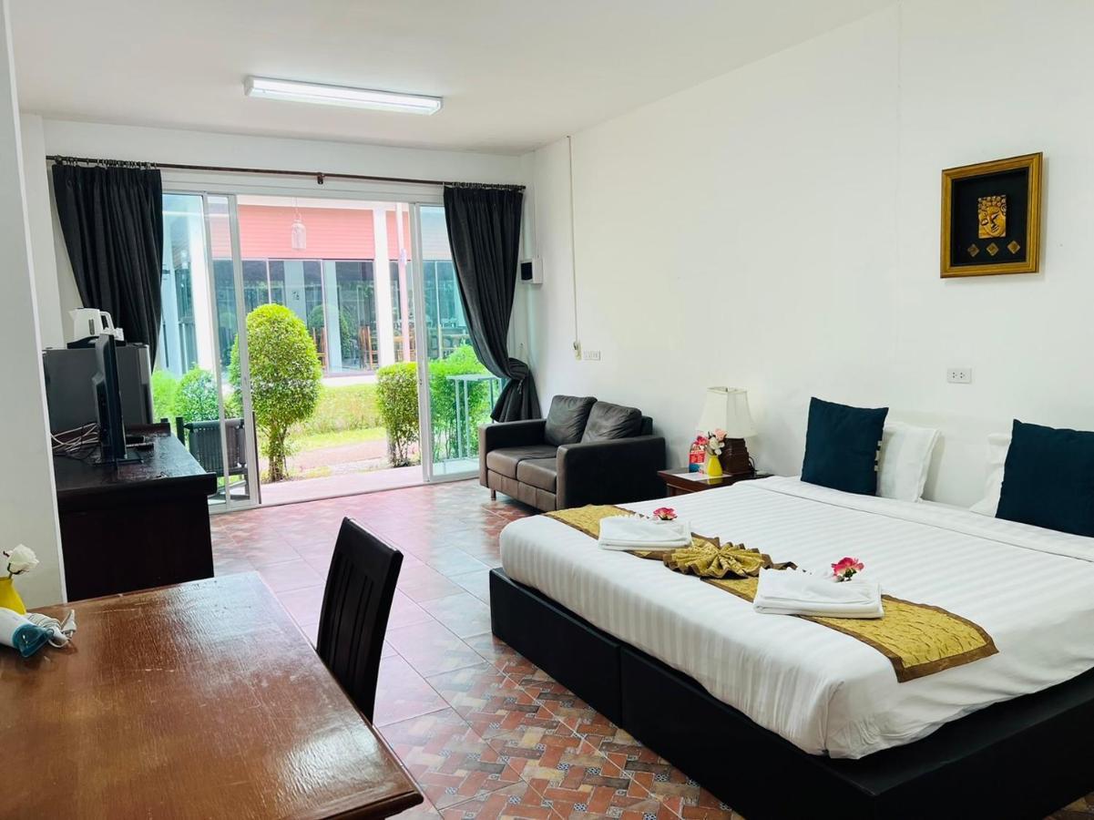 Bora Bora Villa Phuket Chalong Esterno foto